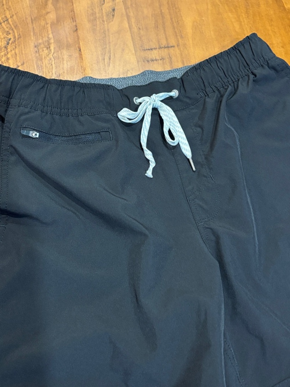 Vuori Men's Black Shorts with Drawstring Waist - Picture 4 of 9
